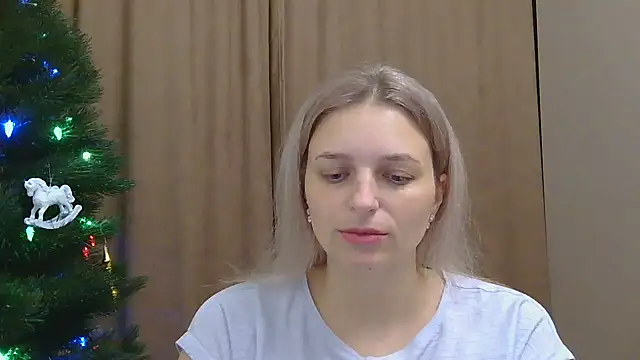 ElisSky301 online show from 12-16-25, 09:19