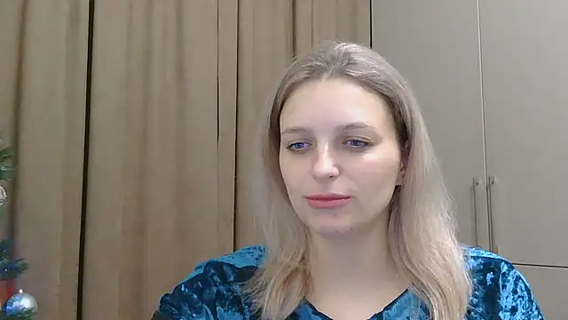 ElisSky301 online show from 12-20-25, 09:28