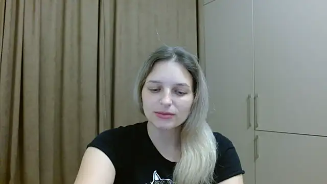 ElisSky301 online show from 11-27-25, 09:37