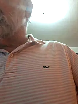 Snapshot of pena633 chatting on 05-22-26, 12:03 pena633 online show from 05-22-26, 12:03