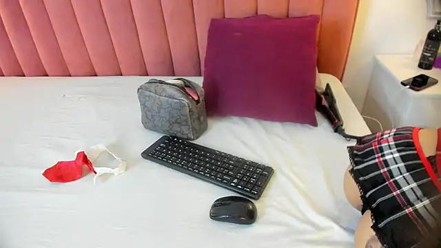 Celina Kyle1 online show from 11-24-25, 07:58