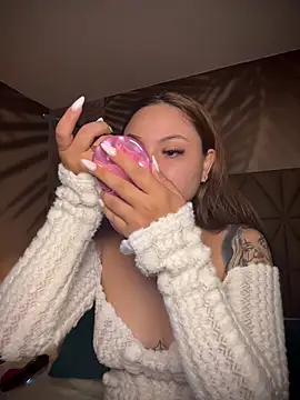 Beella1  online show from 11-23-25, 11:31