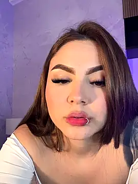 Beella1  online show from 10-26-25, 04:07