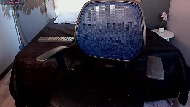 Lil James online show from 11-19-25, 08:09