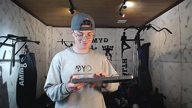 Lil James online show from 03-31-26, 09:28