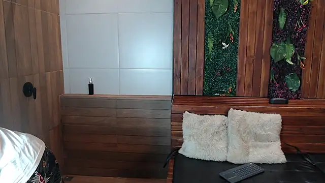 Lil James online show from 11-13-25, 07:51