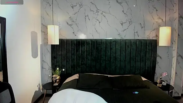 Lil James online show from 04-11-26, 08:01