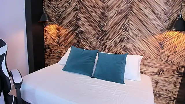 mia collins96 online show from 11-15-25, 02:48