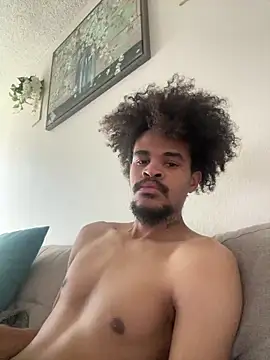 Snapshot of Mrmakeherwet_Tez chatting on 02-27-26, 04:51 Mrmakeherwet Tez online show from 02-27-26, 04:51