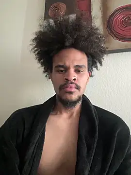 Snapshot of Mrmakeherwet_Tez chatting on 02-23-26, 12:12 Mrmakeherwet Tez online show from 02-23-26, 12:12