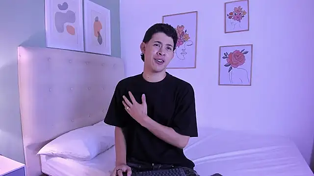 ApoloRicci online show from 12-14-25, 07:30