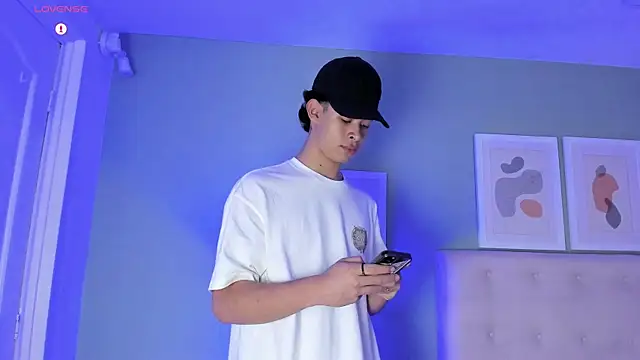 ApoloRicci online show from 02-20-26, 07:49