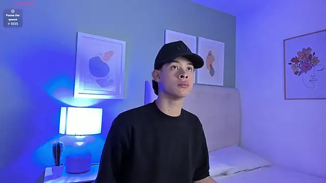 ApoloRicci online show from 02-15-26, 08:30