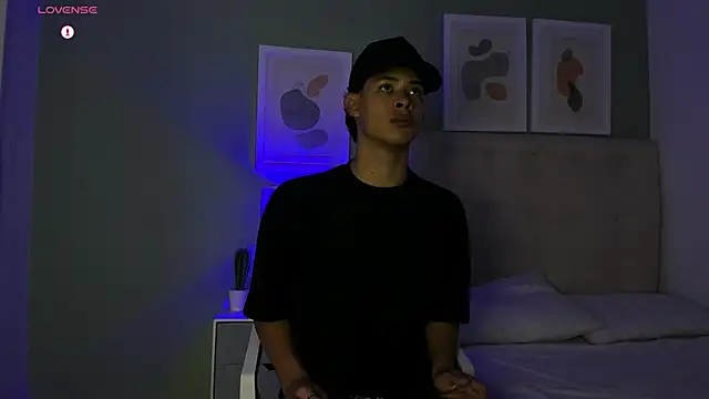 ApoloRicci online show from 02-24-26, 07:59