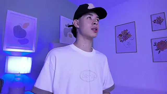 ApoloRicci online show from 01-09-26, 07:43