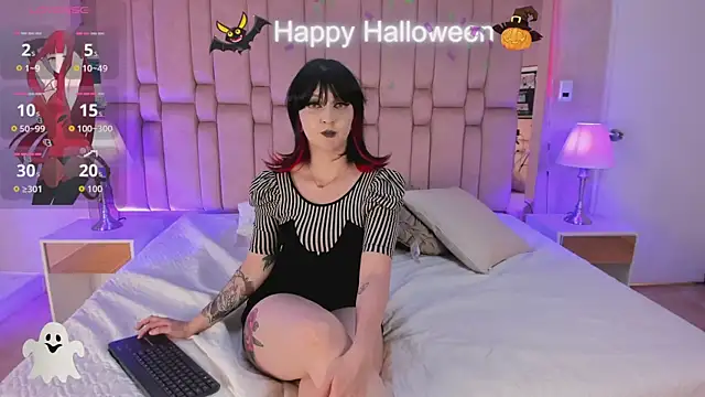 Scarletgod online show from 10-31-25, 01:19