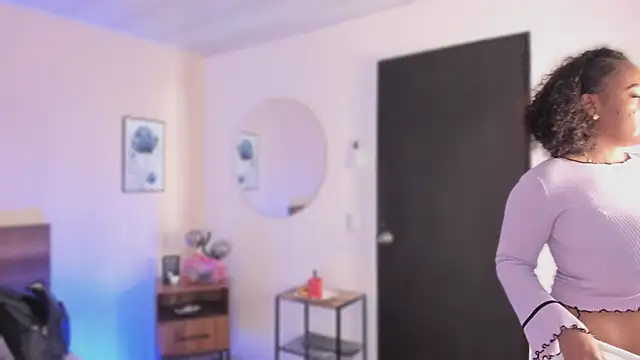 YariRose online show from 11-29-25, 01:55