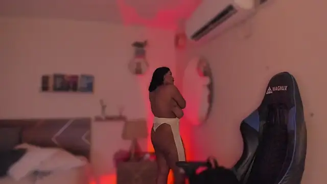 YariRose online show from 02-13-26, 01:44