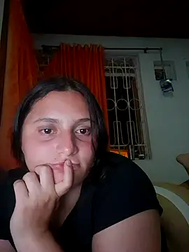 Layla Latina online show from 01-13-26, 02:04