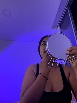 aly nicols online show from 11-20-25, 05:30