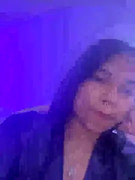 Snapshot of aly_nicols chatting on 10-21-25, 06:51 aly nicols online show from 10-21-25, 06:51