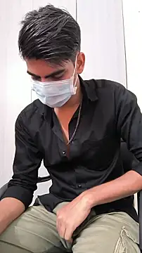 Snapshot of adi8210 chatting on 12-04-25, 06:01 adi8210 online show from 12-04-25, 06:01