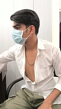 Snapshot of adi8210 chatting on 11-15-25, 01:37 adi8210 online show from 11-15-25, 01:37