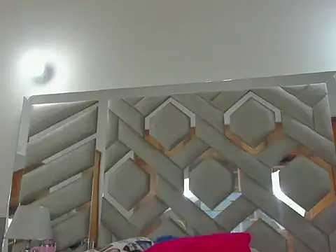 EbonysquirtCol online show from 11-08-25, 09:18