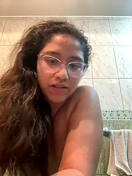 Kmiii21 online show from 10-21-25, 01:16