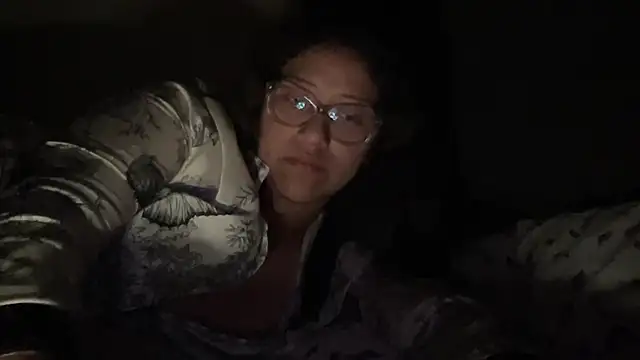 Kmiii21 online show from 11-10-25, 05:12