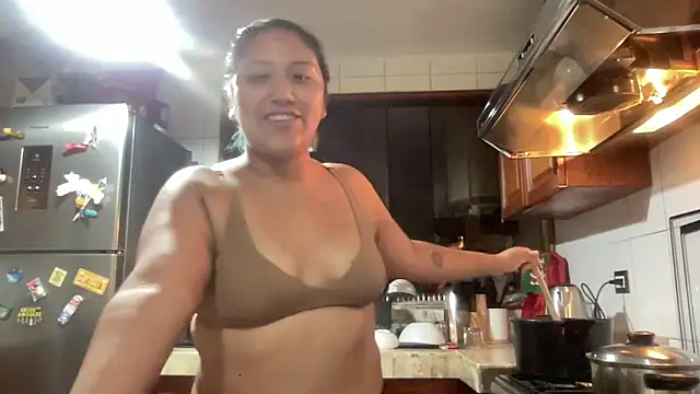 Snapshot of Kmiii21 chatting on 03-27-26, 12:41 Kmiii21 online show from 03-27-26, 12:41