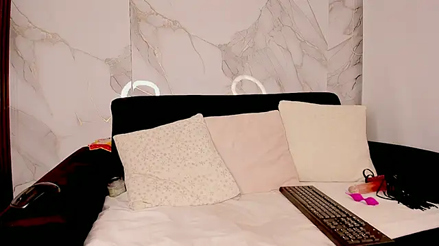 Cleopatriagad online show from 03-12-26, 01:00