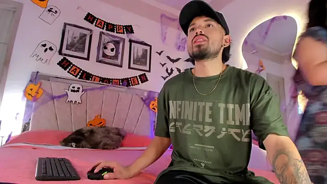  JustXFriends  online show from 11-02-25, 08:14