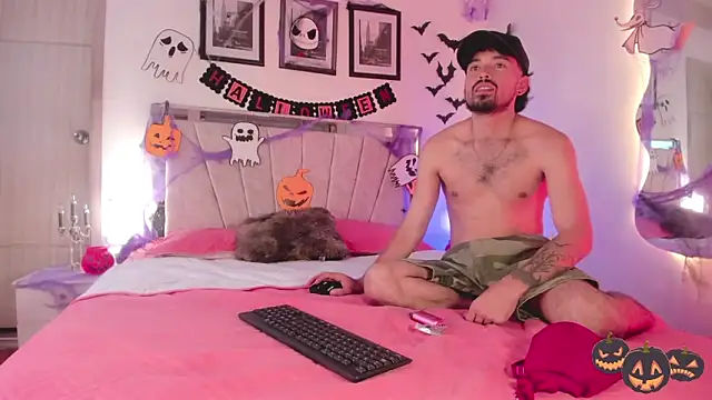  JustXFriends  online show from 10-28-25, 08:19