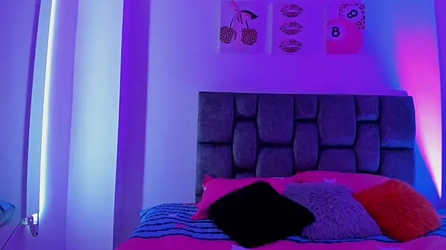 kittymonroe1 online show from 02-12-26, 05:56