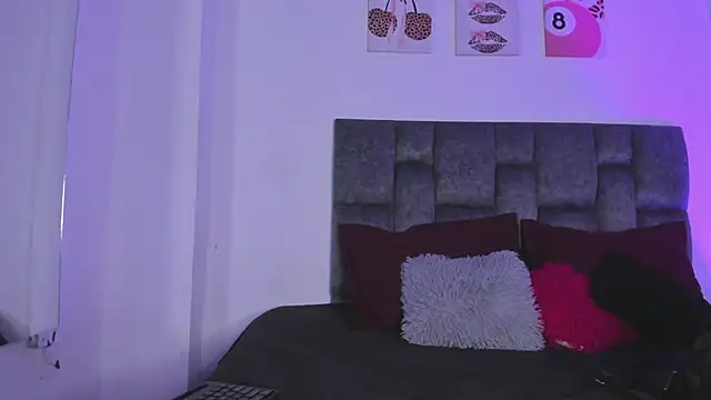 kittymonroe1 online show from 05-30-26, 06:13