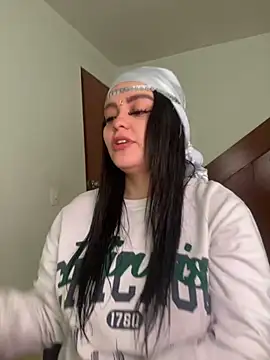 Selena Roa online show from 12-02-25, 02:52