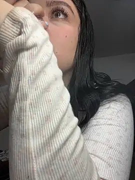 Selena Roa online show from 11-14-25, 12:42