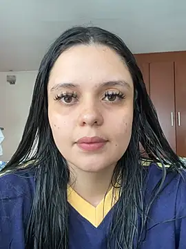 Selena Roa online show from 05-07-26, 02:31