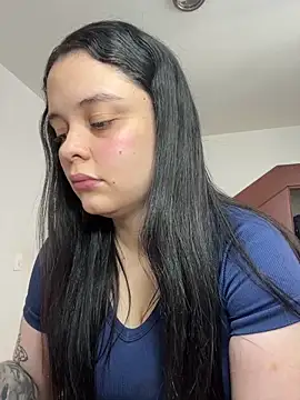 Snapshot of Selena_Roa chatting on 01-18-26, 05:27 Selena Roa online show from 01-18-26, 05:27