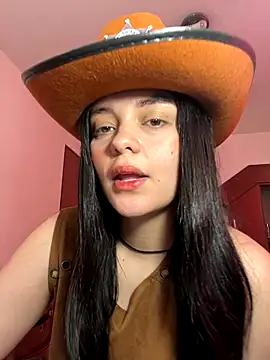 Selena Roa online show from 10-31-25, 03:08