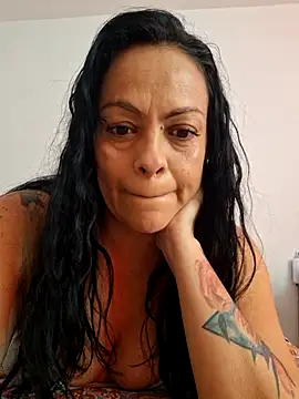 Snapshot of viviana-sexi chatting on 06-27-26, 01:06 viviana-sexi online show from 06-27-26, 01:06