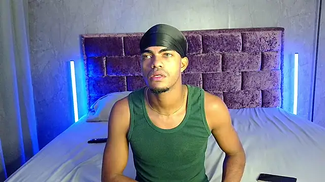 richardd2212 online show from 06-14-26, 03:30