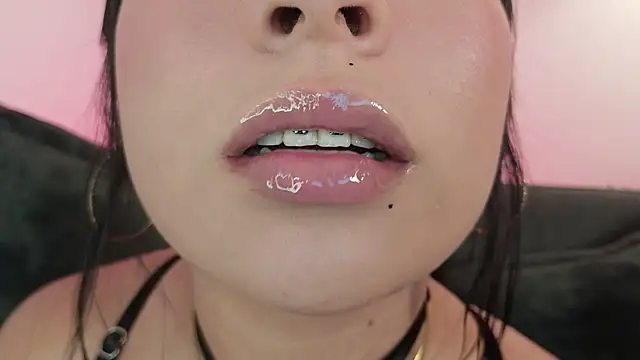 mia roux1 online show from 05-28-26, 10:59