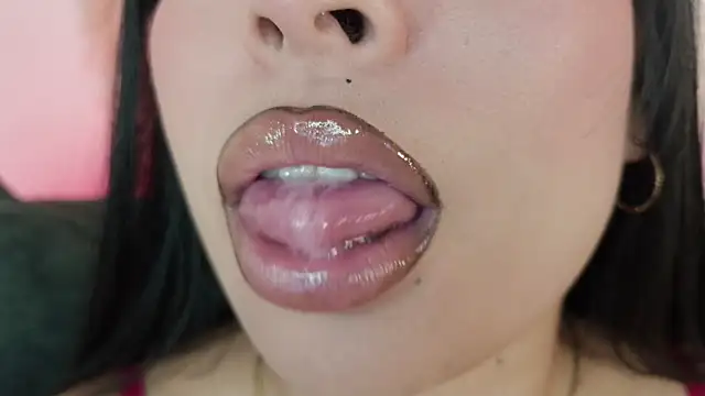 mia roux1 online show from 07-01-26, 11:27