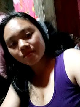Snapshot of model-sexxy chatting on 10-21-25, 06:24 model-sexxy online show from 10-21-25, 06:24