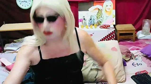 Snapshot of horni4luv chatting on 06-16-26, 08:53 horni4luv online show from 06-16-26, 08:53