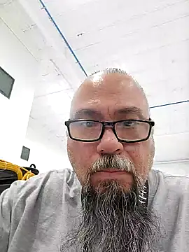 tsmack1972 online show from 10-21-25, 05:40