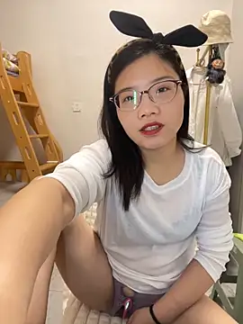 Snapshot of Nlen_baby chatting on 12-18-25, 07:02 Nlen baby online show from 12-18-25, 07:02