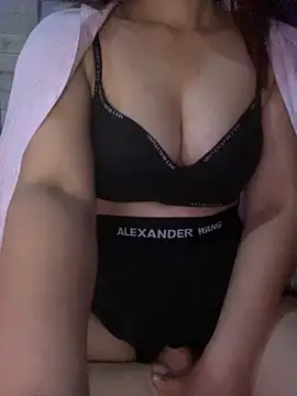 Nanalove68 online show from 04-01-26, 05:10